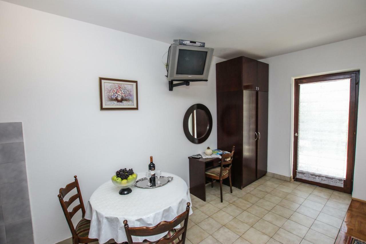 Apartmani Janja Poreč Zewnętrze zdjęcie